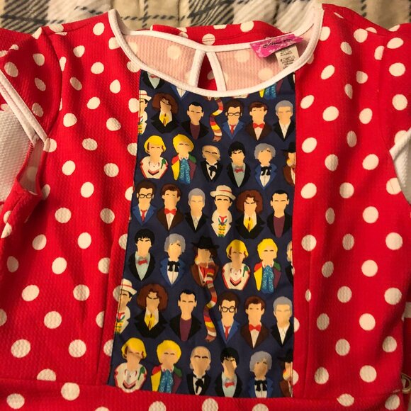 DOCTOR WHO RED POLKA DOT DRESS - Picture 1 of 7